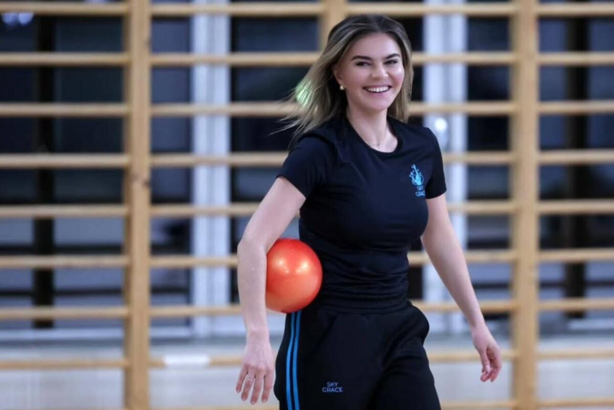    Алина Кабаева. соцсети