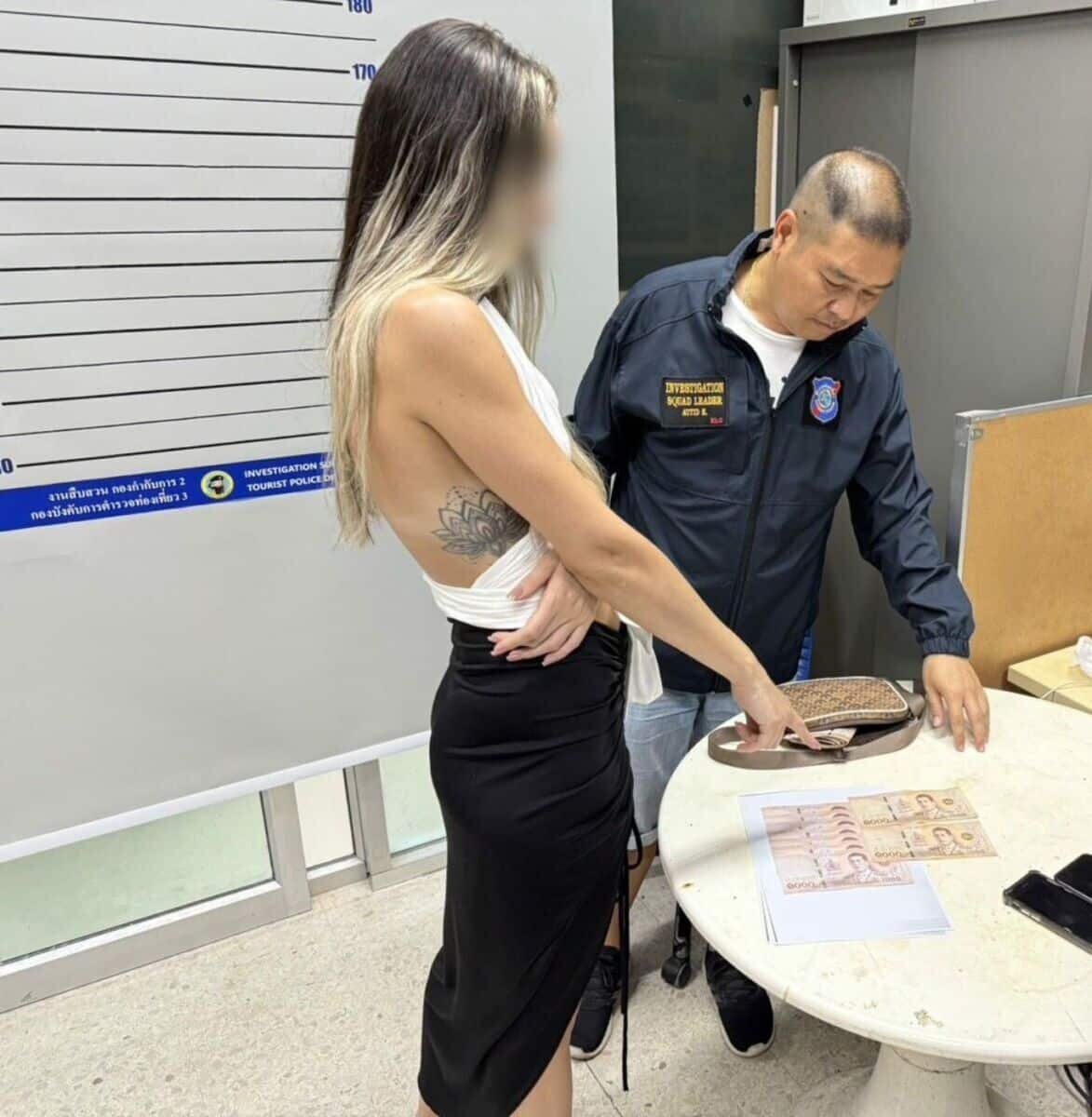 Туристку из России арестовали на Пхукете по обвинению в проституции. На столе меньше $70.