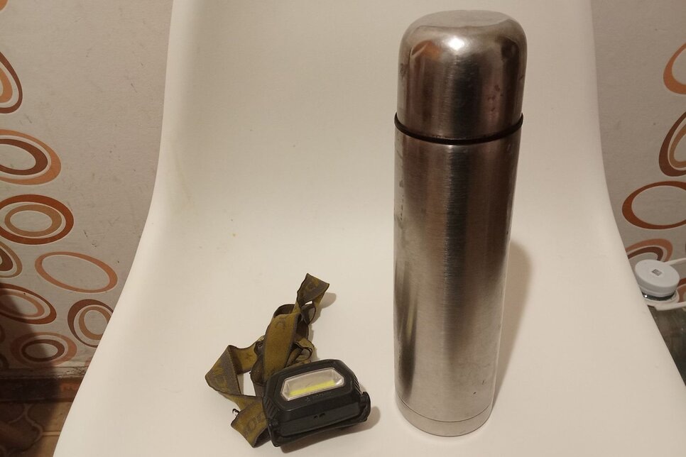 Возможно, звучит странно, однако для меня это — незаменимые предметы для работы на мусоровозе