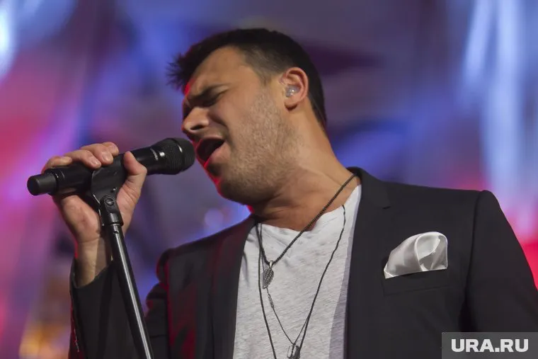 Эмин даст сольный концерт в филармонии
Фото: Владимир Андреев © URA.RU