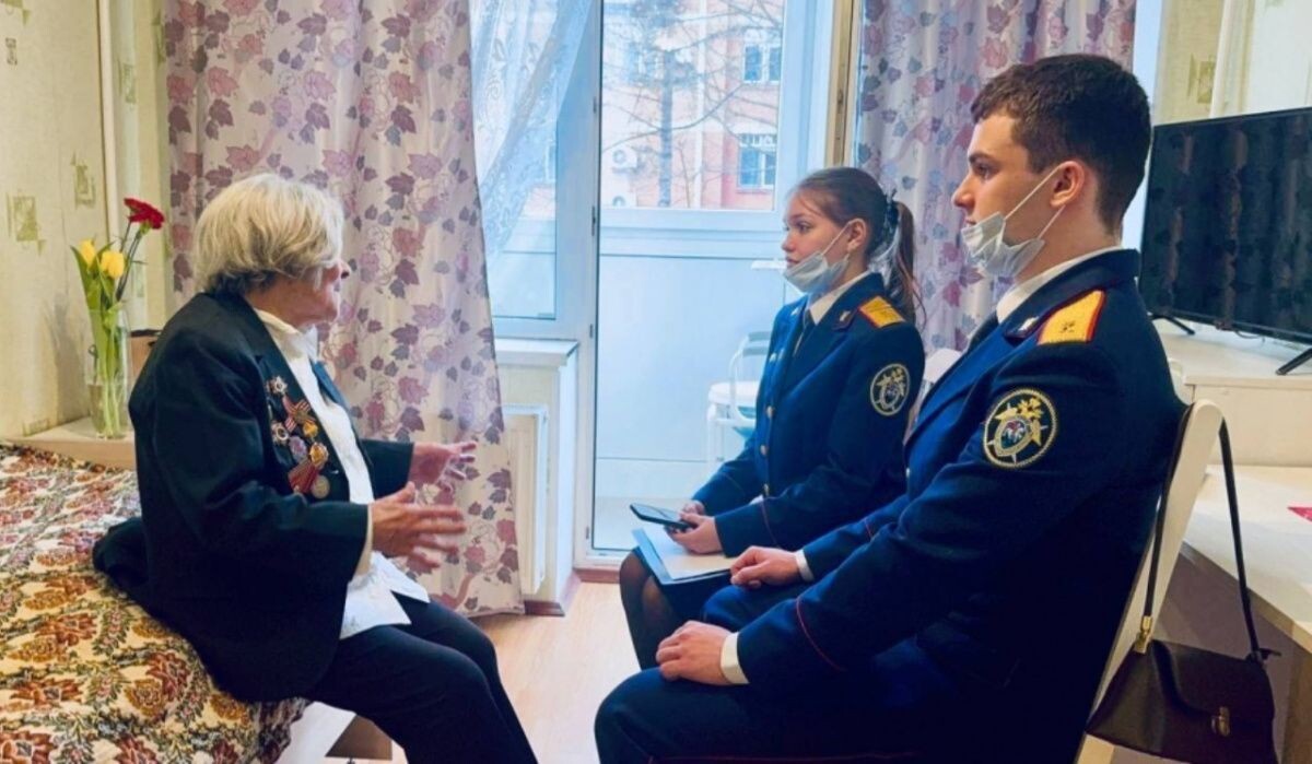     Встреча с ветеранами проекта "Книга памяти ветеранов ВОВ". Источник: sledcom.ru Автор фото: Пресс-служба СК РФ