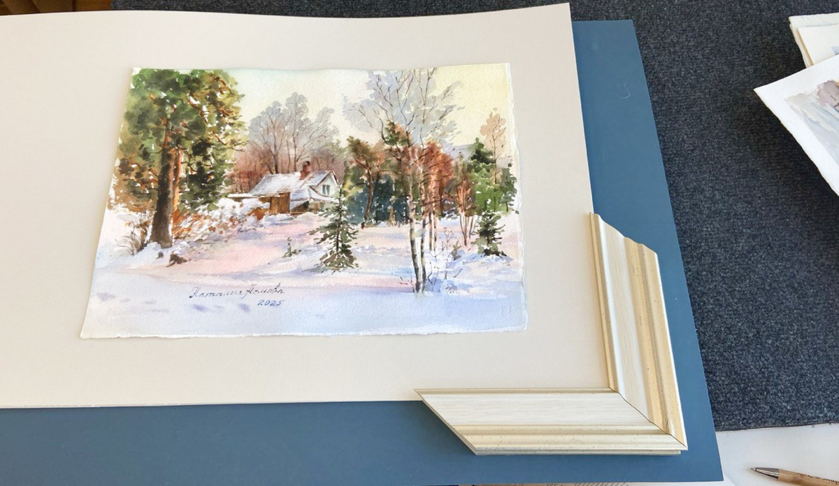 Акварели Н. Немовой на монтажном столе. Подбираем варианты паспарту и багет
