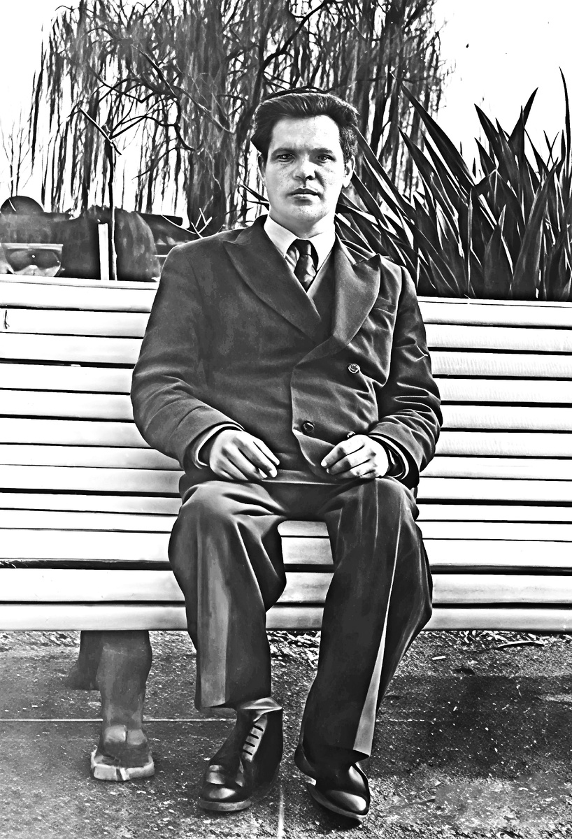 Алексеев Роберт Александрович, учитель Богучанской школы № 1