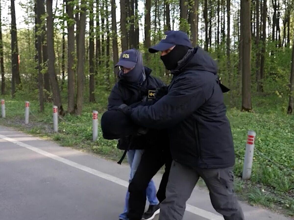   Видео задержания подозреваемого в убийстве генерала Москалика© fsb.ru