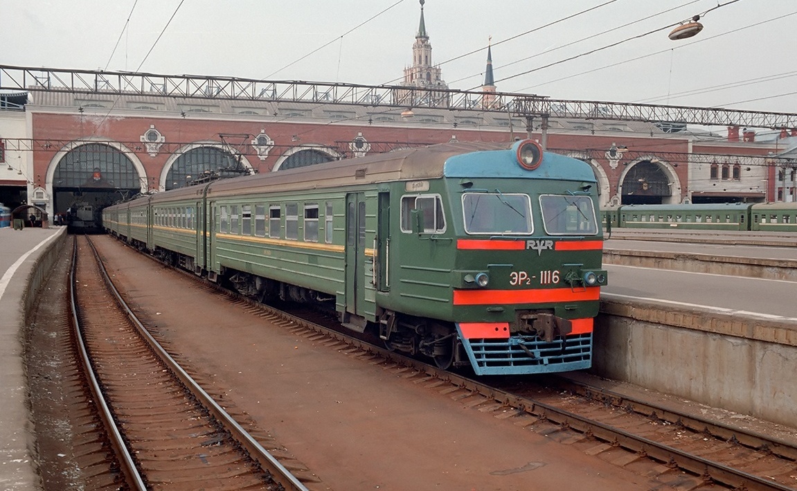 ЭР2-1116 на ст. Москва-Пассажирская-Казанская.