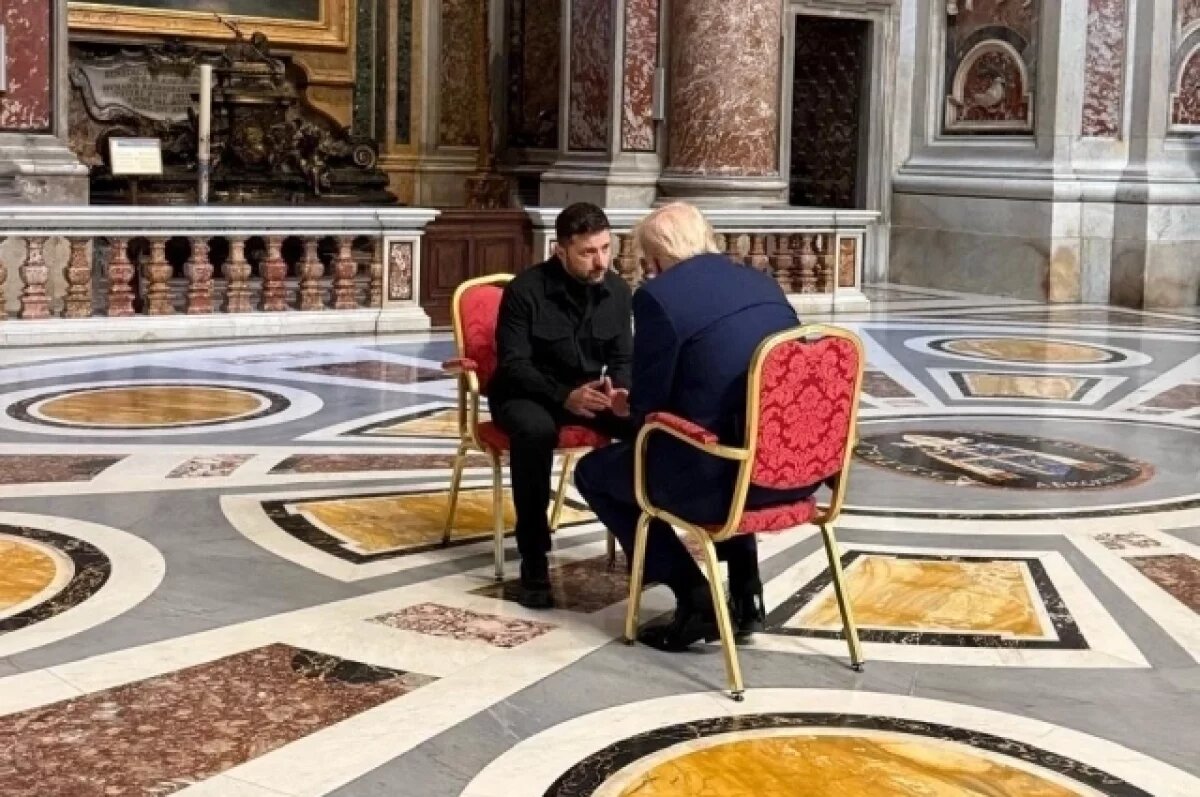    Психиатр Шуров назвал подчиненной позу Зеленского на фото с Трампом в Риме