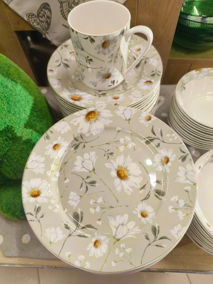 Привет,РОМАШКИ😬