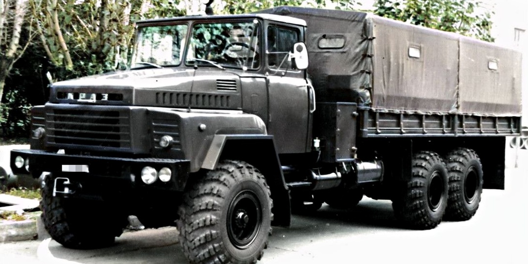 КрАЗ-260 - советский тяжеловес, который использовали там, где не справлялись Уралы и ЗИЛы