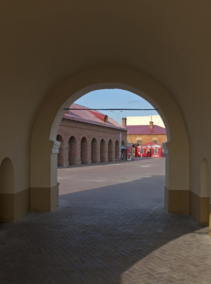 Центральная площадь Омской крепости, от Тобольских ворот/© Ymblanter/commons.wikimedia.org