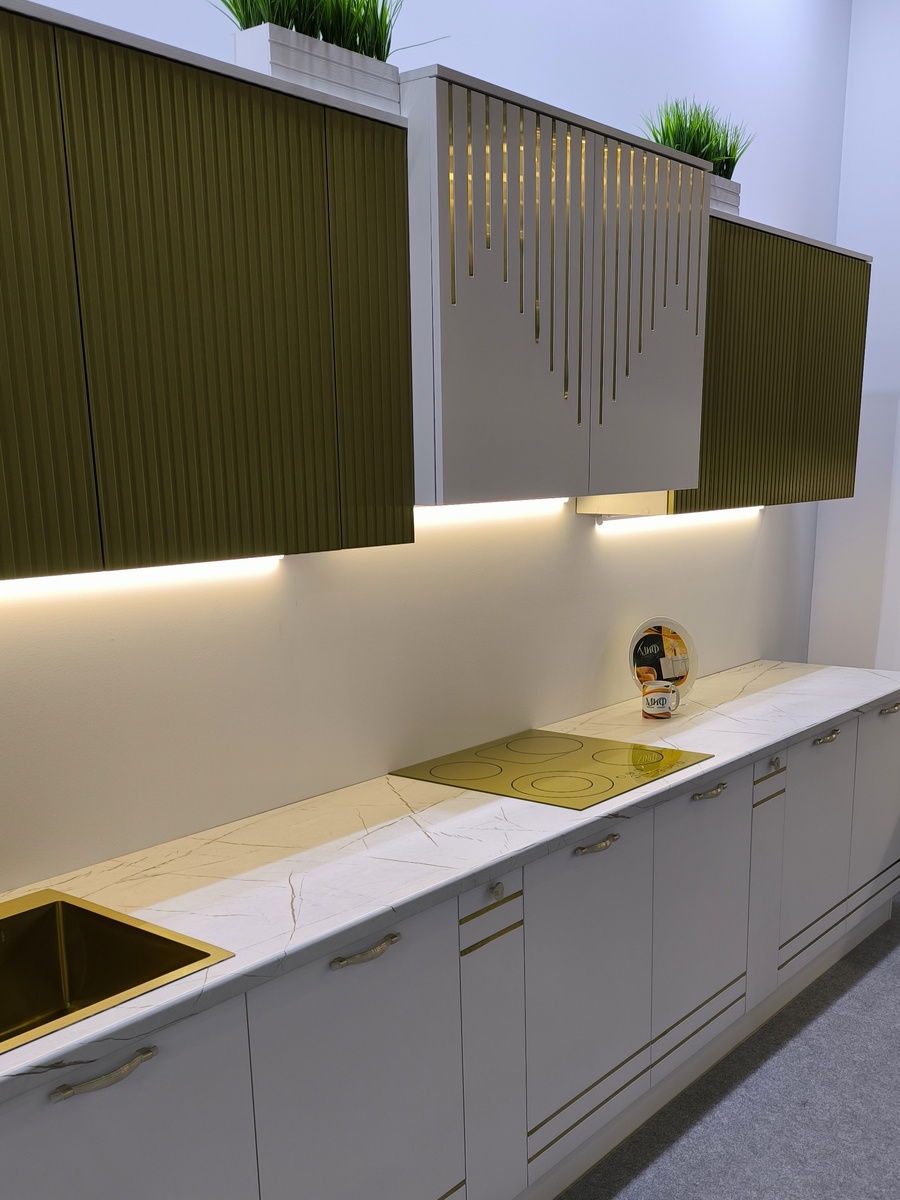 Белый цвет + золото