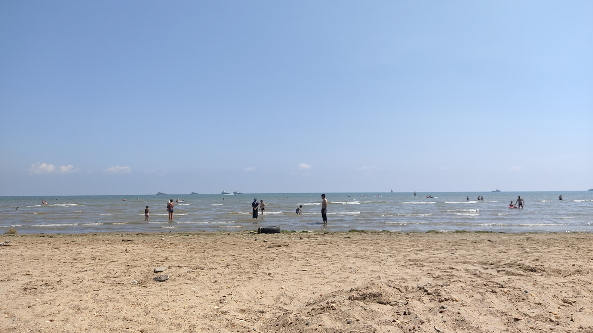 Пляж Оазис. Личное фото.