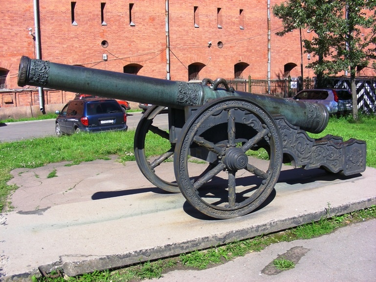 Шведская пушка 16 - 17 в. Источник: Яндекс. Картинки.