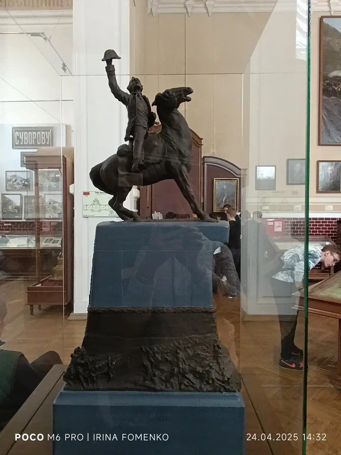 Модель памятника Суворову в музее Суворова в Санкт-Петербурге. Фото автора