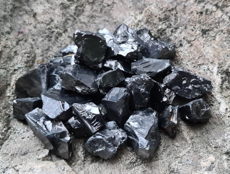 Черный алмаз Карелии.