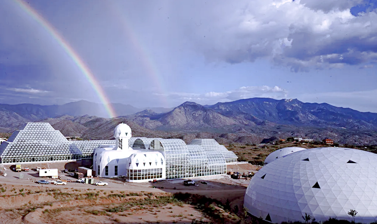 Корабль «Биосфера-2» к наземному полету готов. Источник фото: spoilerfreemoviesleuth.com