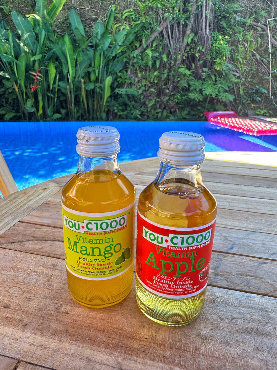 Так же есть вариант с лимоном. 70 рублей за бутылочку