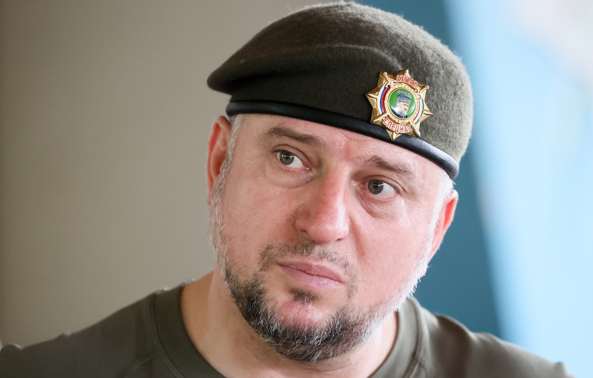    Замначальника Главного военно-политического управления ВС РФ, командир спецназа "Ахмат" Минобороны РФ генерал-лейтенант Апты Алаудинов  Александр Река/ТАСС