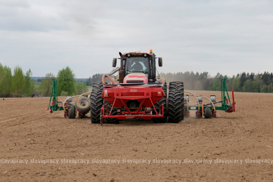     В Копыльском районе чествовали передовиков весенне-полевых работ