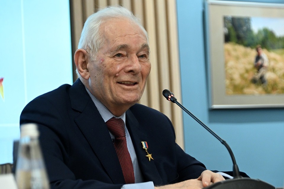    27 апреля исполняется 92 года «Детскому доктору мира» Леониду Рошалю. Евгения ГУСЕВА