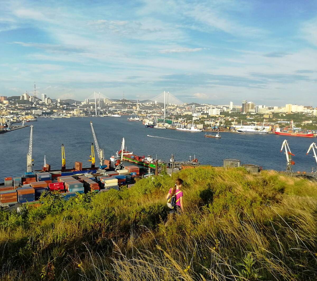 В майский вечер на Крестовой сопке. 