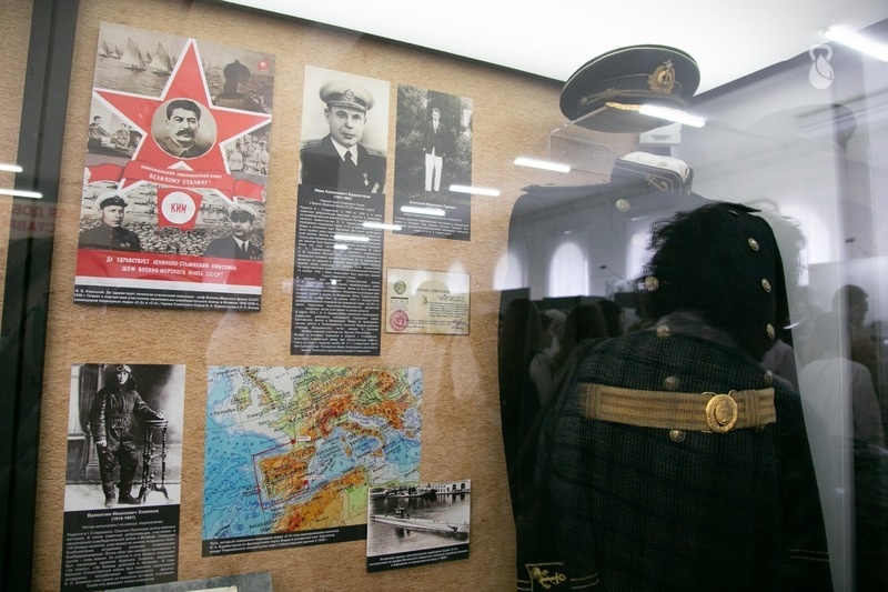     Парадный мундир первого Героя Советского Союза, капитана I ранга Ивана Бурмистрова Фото: Валерия Алтухова / / ИА «Победа26» //