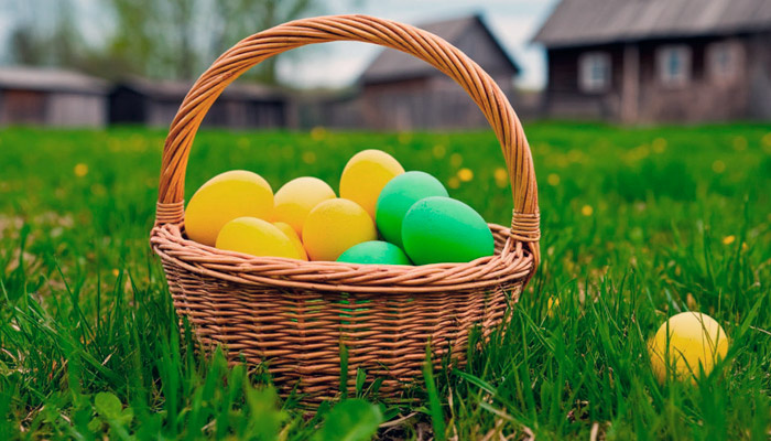 К Красной горе красили яйца в цвета, котрые считались поминальными — в желтый и зеленый. Изображение: "Шедеврум"