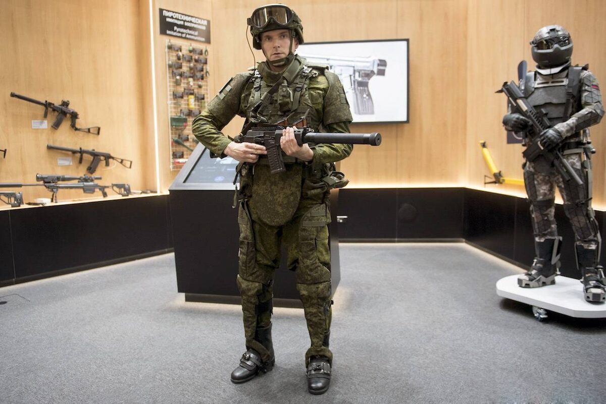    Российский экзоскелет РАТНИК провал или прорыв за 20 миллиардов