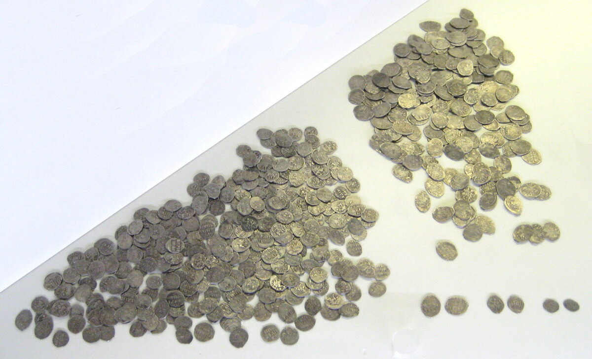 Монеты периода Ивана Грозного. Источник - Википедия