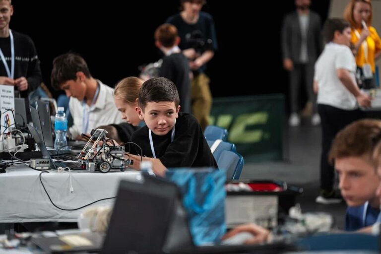    В Оренбурге прошел первый фестиваль инновационных видов спорта «IT СТЕПЬ 2025» Андрей Севостьянов