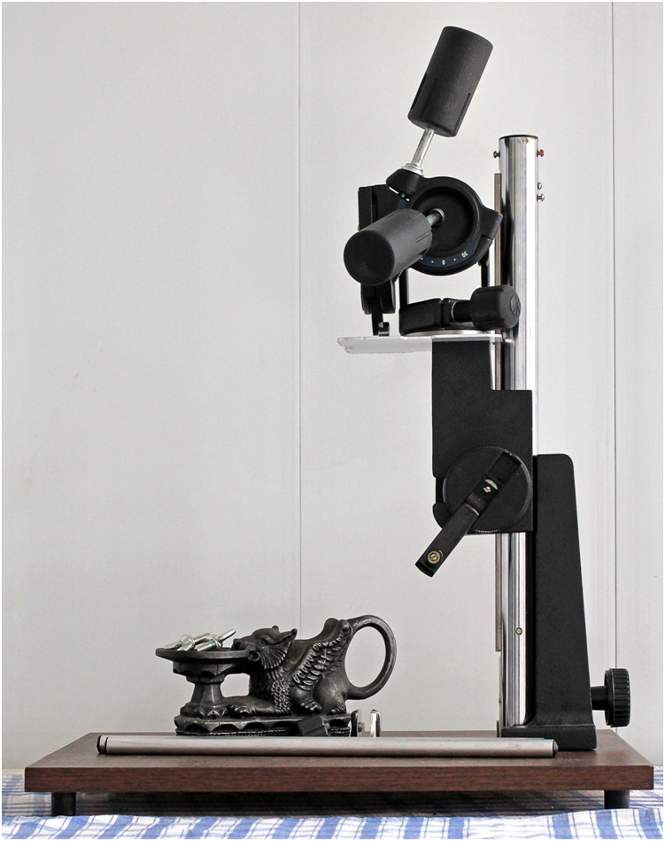 Фотоувеличитель УП2 можно переделать в устройство для макросьемки методом стейкинга.