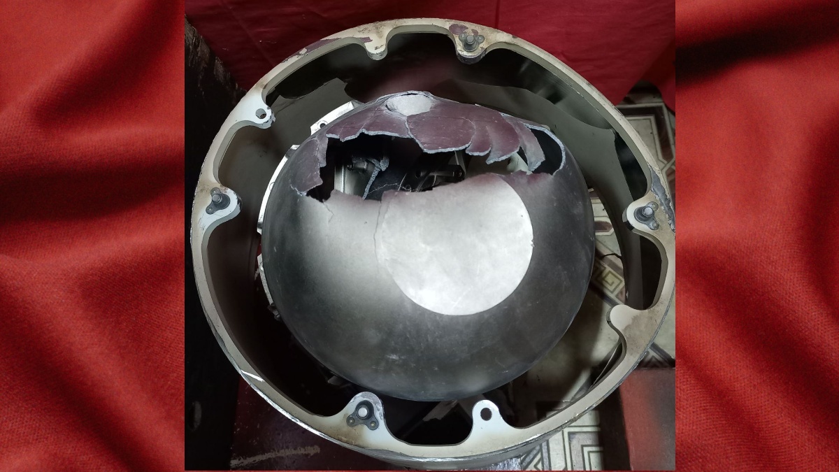 Фото из музея. Обломок дальнобойной  ракеты ATACMS