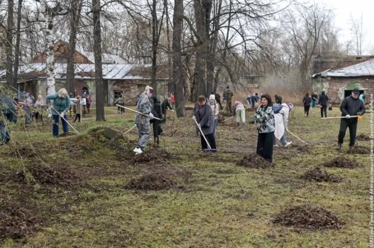    Общегородской субботник прошел в Нижнем Тагиле