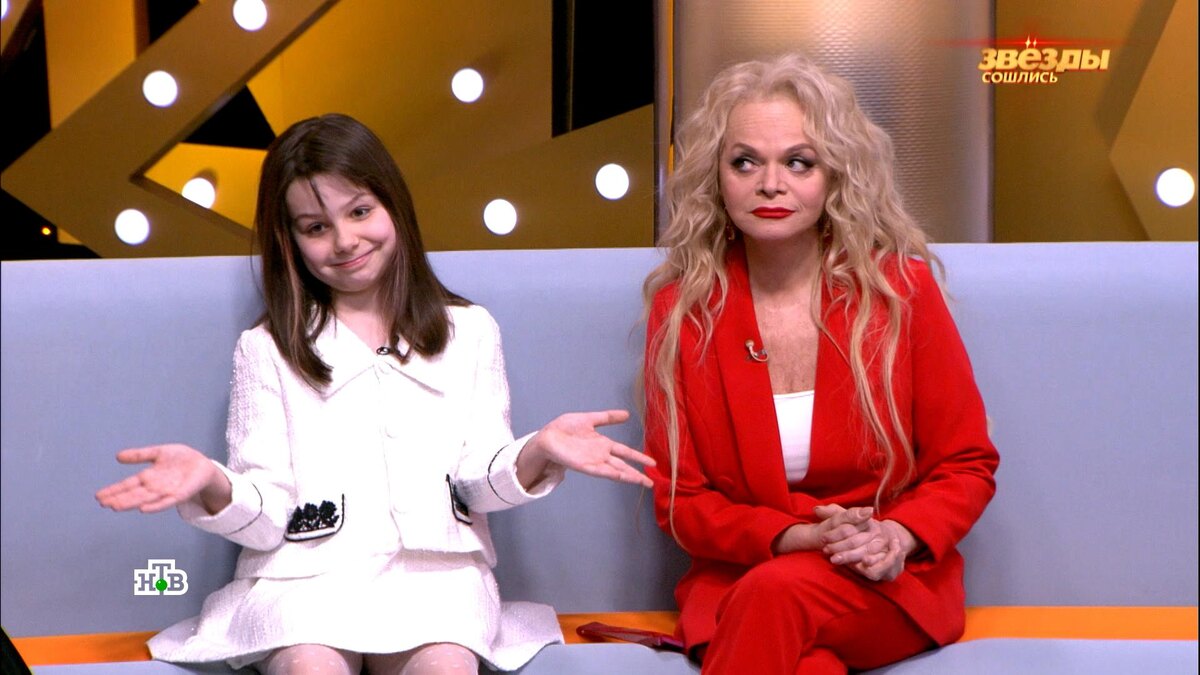 Лариса Долина с внучкой