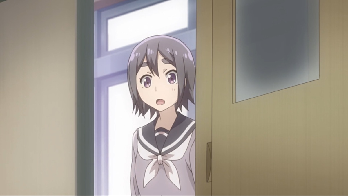 Для МаюмИ было неожиданно видеть подругу в такой позе. Она зашла.