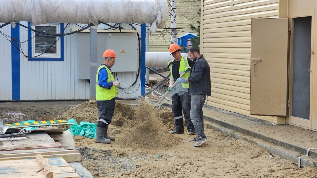    В Нефтеюганске реконструкцию канализационной насосной станции закончат осенью 2025 года