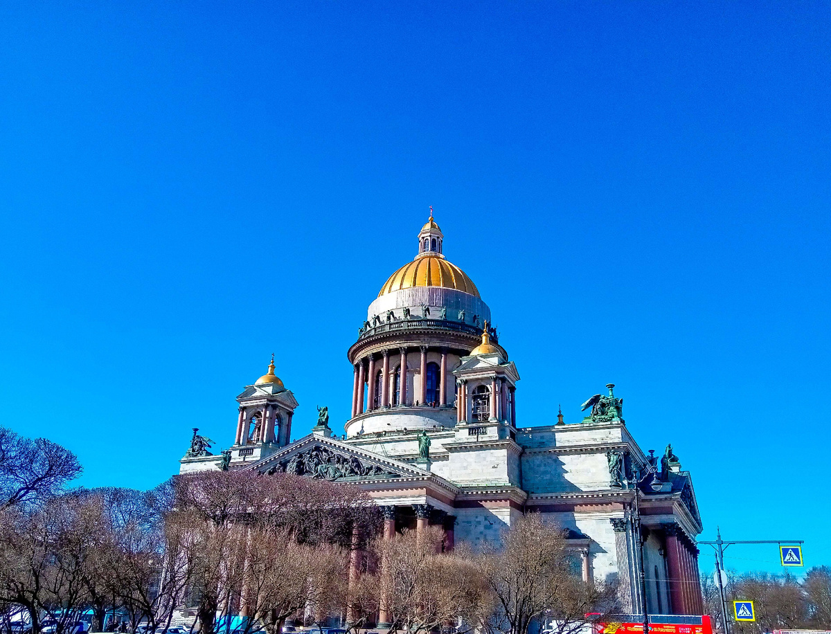 Санкт-Петербург ждет туристов
