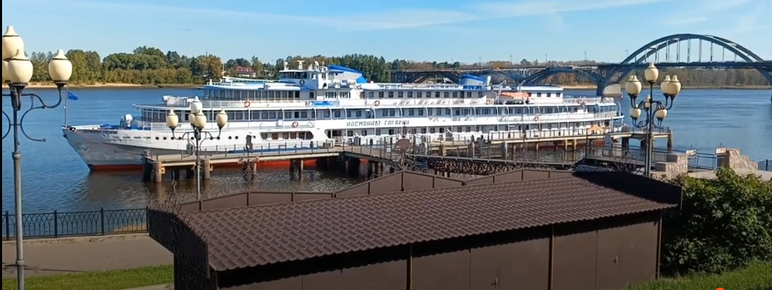 Фото из личного архива двух Капах, 2024 год. Наш любимый теплоход "Космонат Гагарин" в Рыбинске.