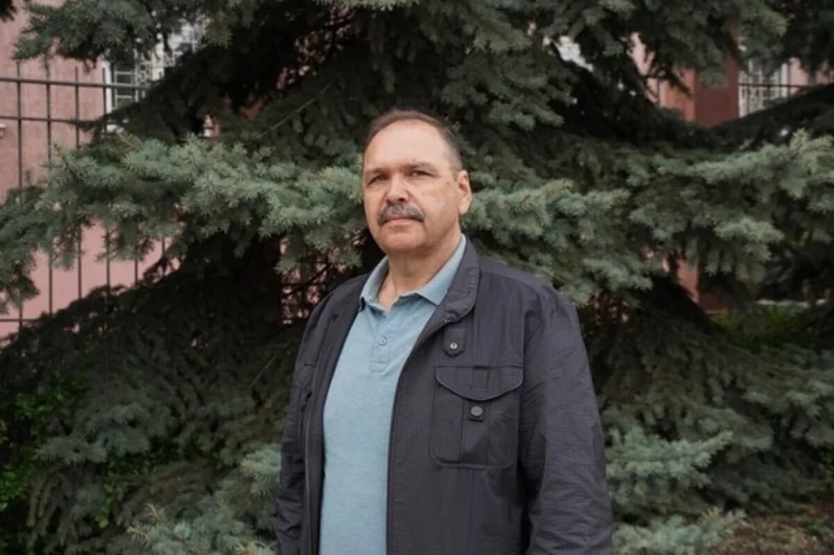    Полицейский - кинолог из Магнитогорска спас соседей по поселку от пожара