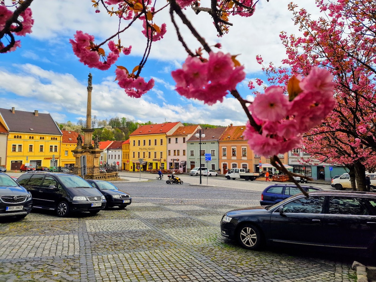 фото автора: весеняя Чехия. Бенешов над Плоучници