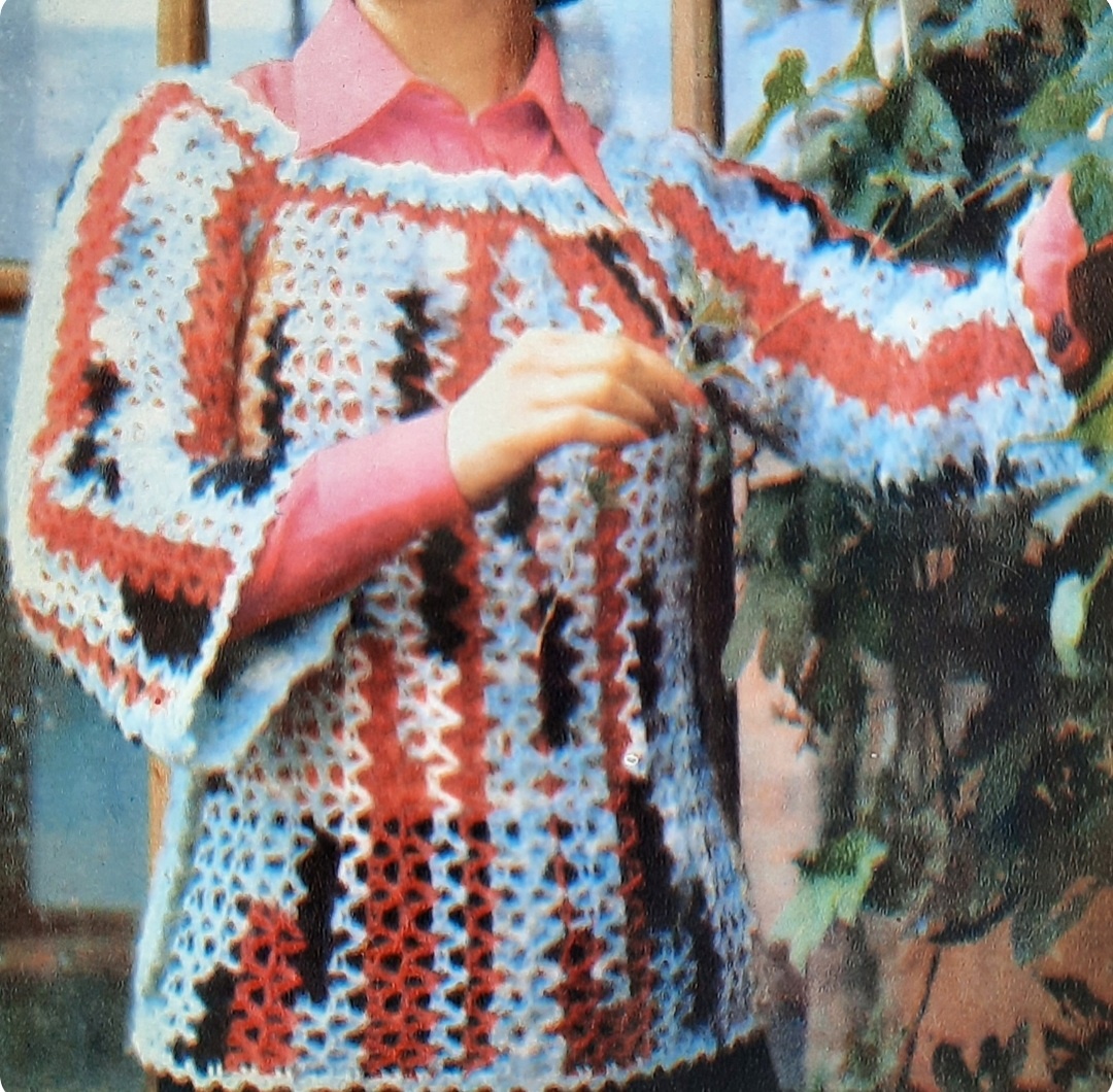 Размер 46-48. Шерсть: 250г (мохер в 1 нить).Крючок 5. Вязание -  столбики с накидом. 