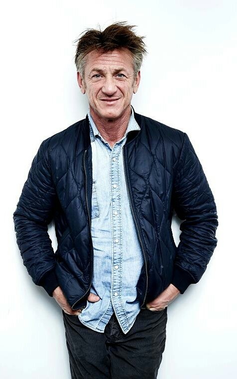 Sean Justin Penn  — американский актёр, кинорежиссёр, сценарист и продюсер