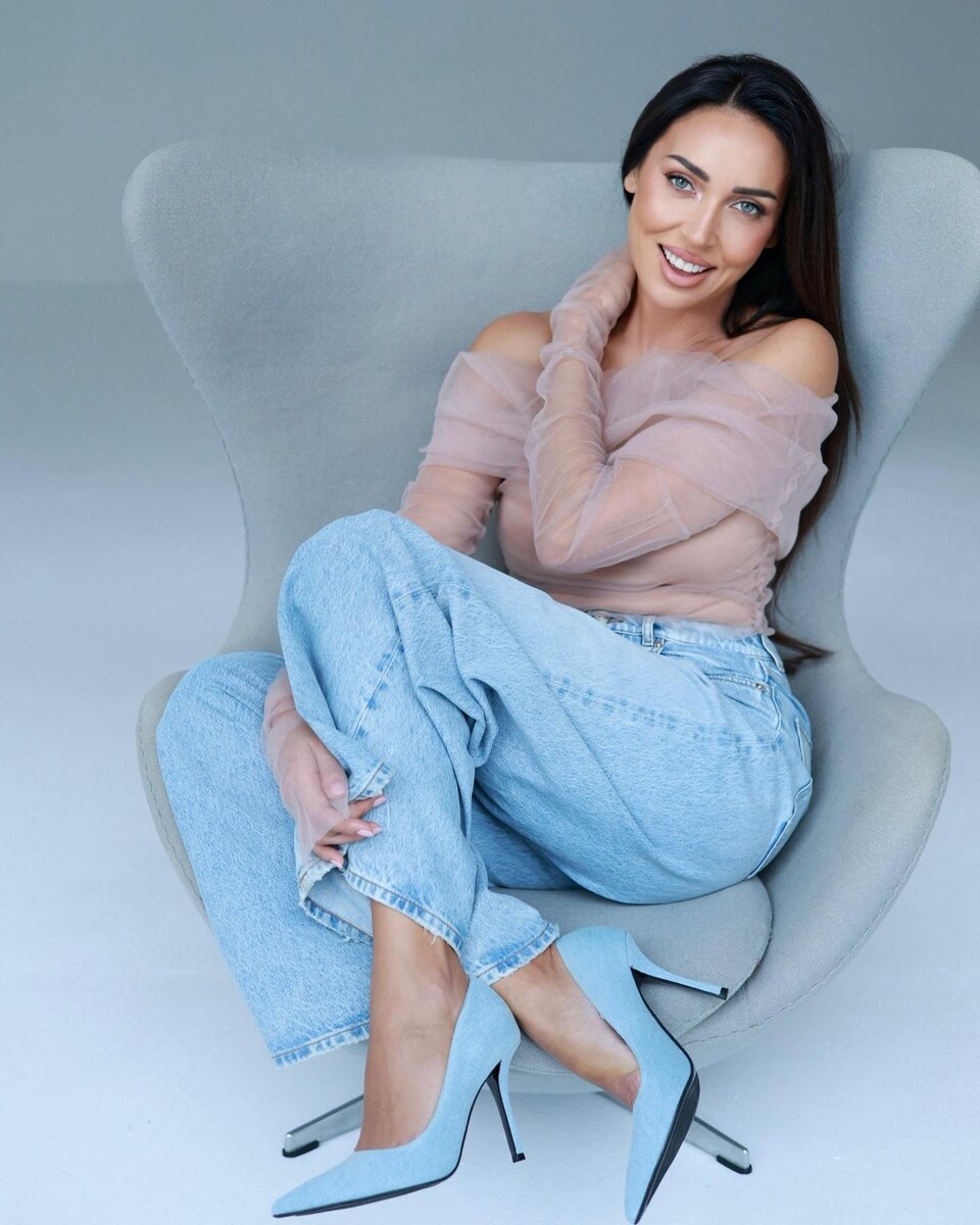 Листайте вправо, чтобы увидеть больше изображений