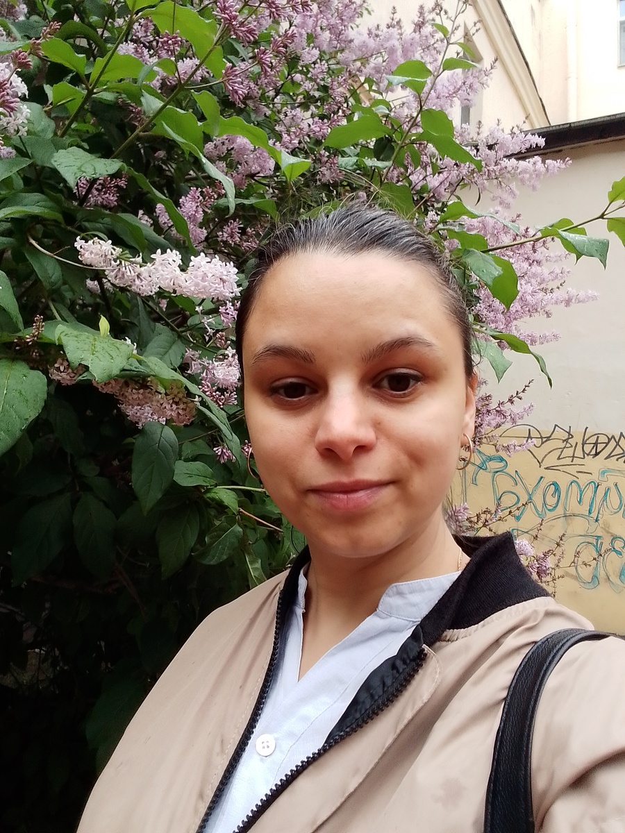 Здравствуйте. Я Катрин и мне 37. Переехала из Калининграда в питерскую коммуналку. На канале рассказываю о продаже недвижимости, о работе продавцом-консультантом, о детях и своей коммуналке. Интересно? Подписывайся и будем дружить😉