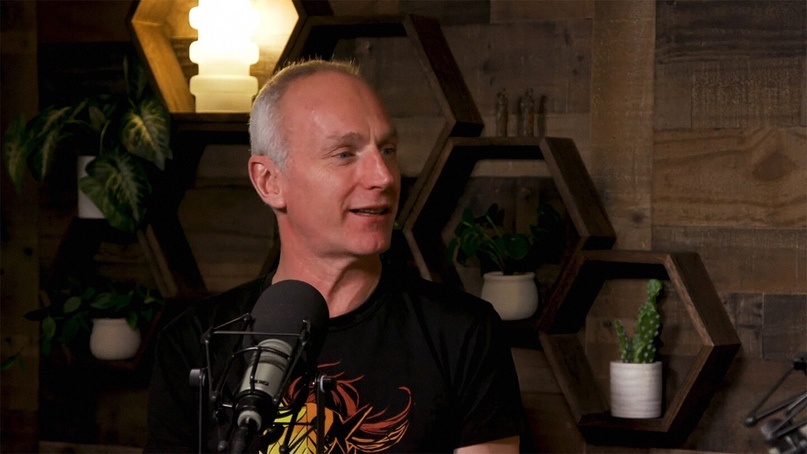 🔥 Глава Larian Studios сделал громкое заявление! 🎮 Sven Vincke, CEO Larian Studios, в эксклюзивном интервью шокировал фанатов: студия НЕ БУДЕТ выпускать платные DLC для *Baldur’s Gate 3!  💡 Почему?  По словам Винке, создание дополнений — это "скучно и убивает креатив" 😴. Вместо этого команда предпочитает бесплатные масштабные апдейты, чтобы радовать игроков без лишних затрат.  ⚡ Последний крупный апдейт уже вышел! Недавно вышло 8-е обновление для BG3 — и оно станет финальным 🏁. Теперь Larian полностью переключается на новый засекреченный проект!  🚀 Что ждет нас дальше? Остается только гадать… Но одно ясно точно — скучно не будет! 💥