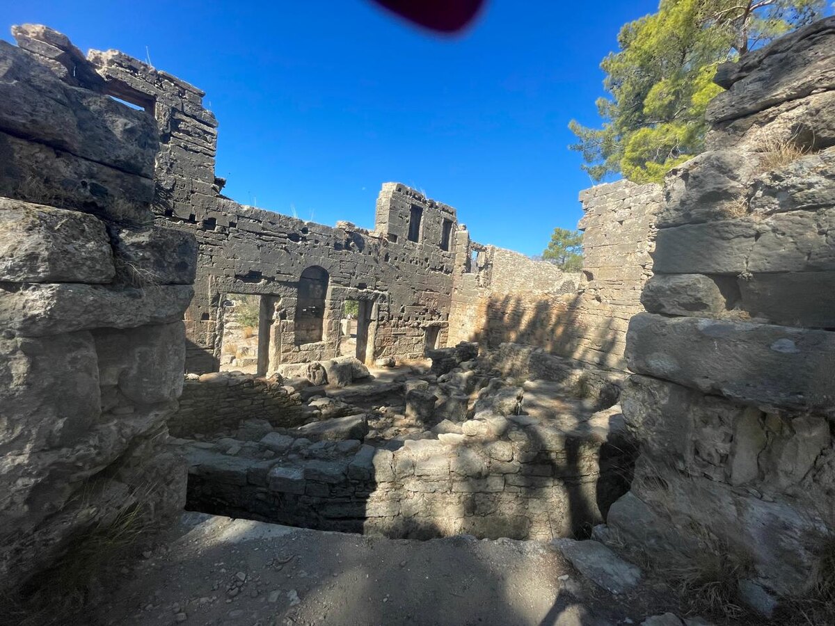 древние руины Сиде