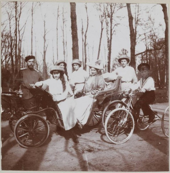 Императорская семья. Фото из интернета