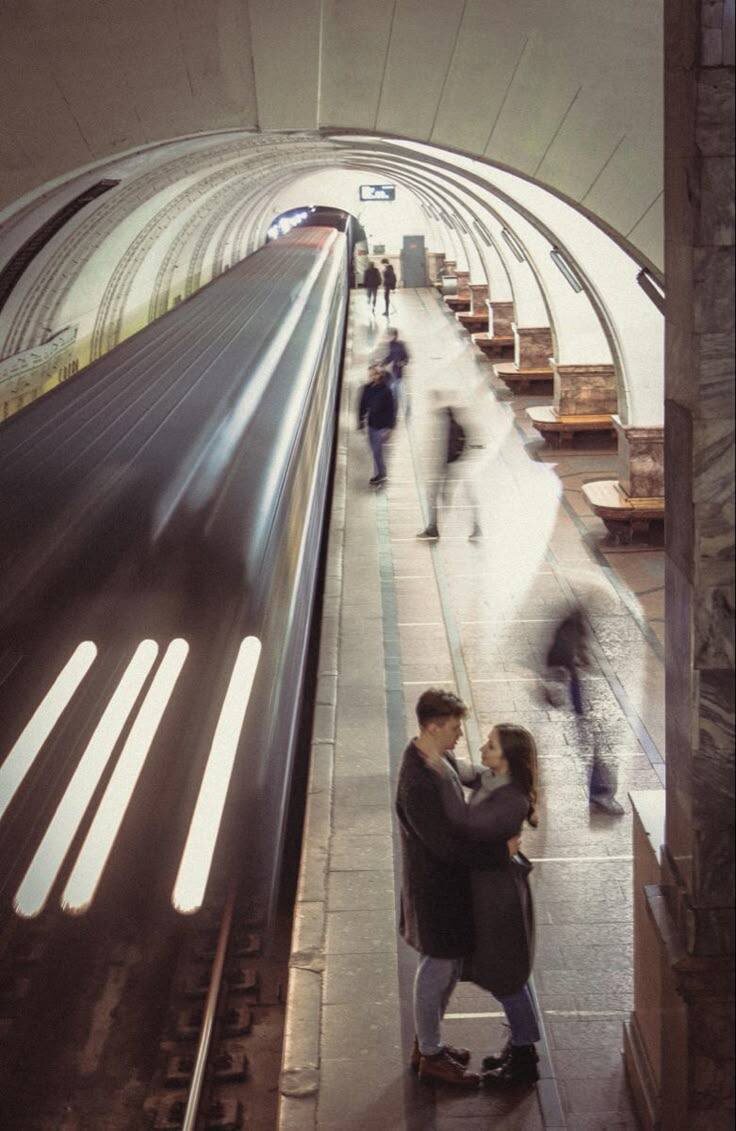 Как общественное место влияет на романтику