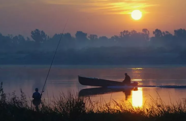 Рыбалка ранним утром. Источник фото at.pinterest.com
