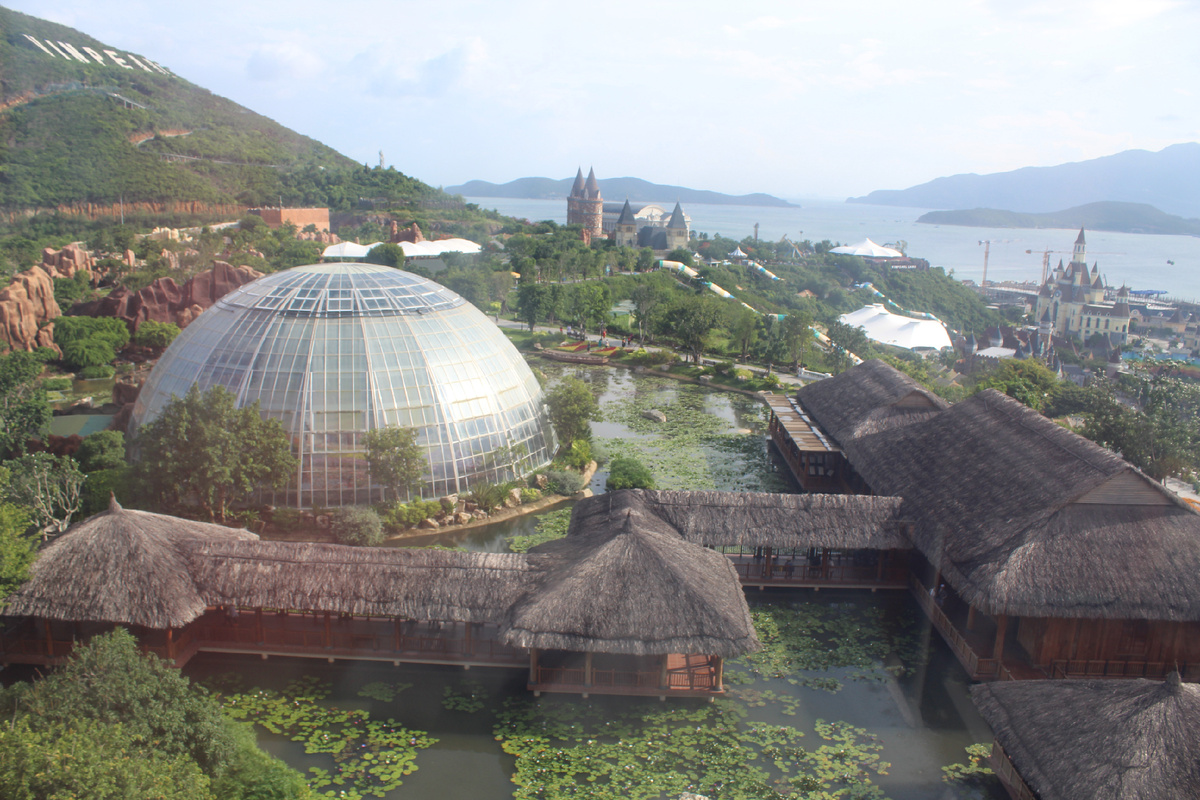 Под куполом - отдельный парк