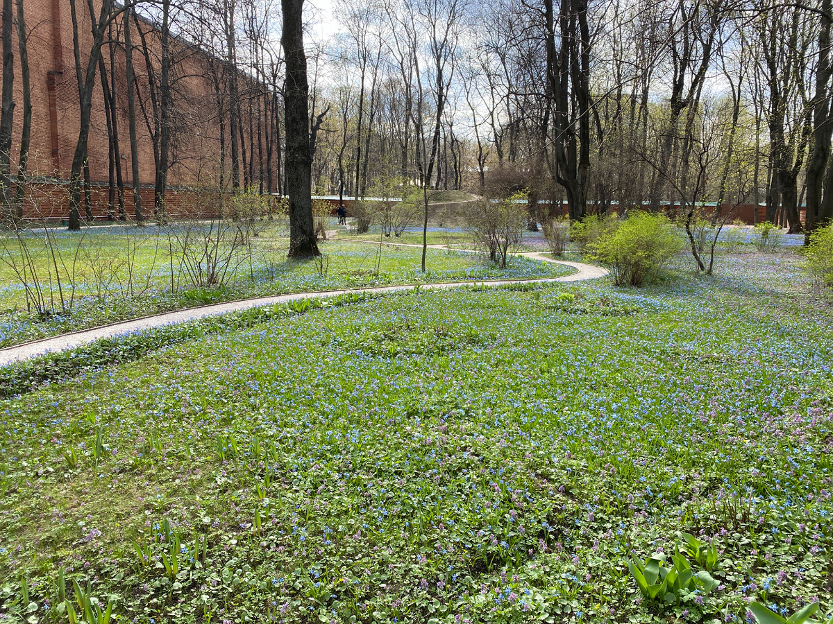 Листайте вправо